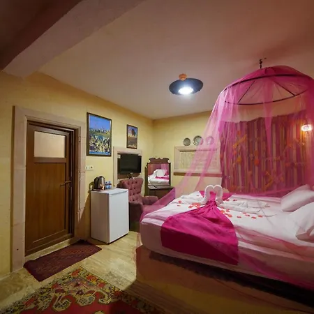 Lucky Luke Stone House Apartment Göreme Exterior photo